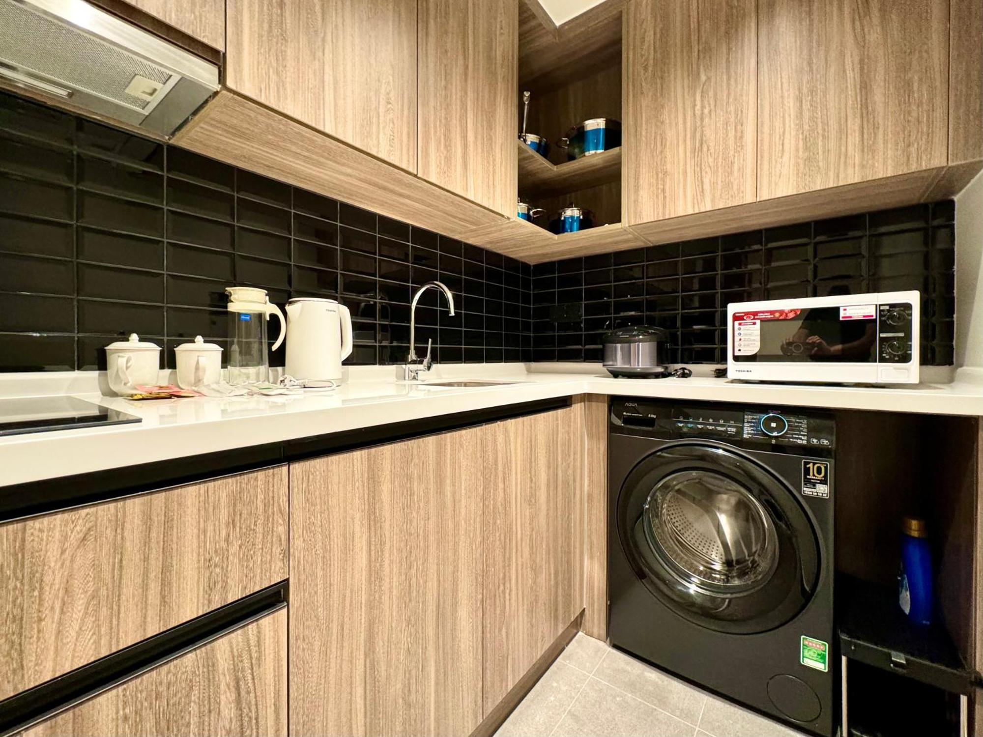 1br #delasol #d4 #gym #pool